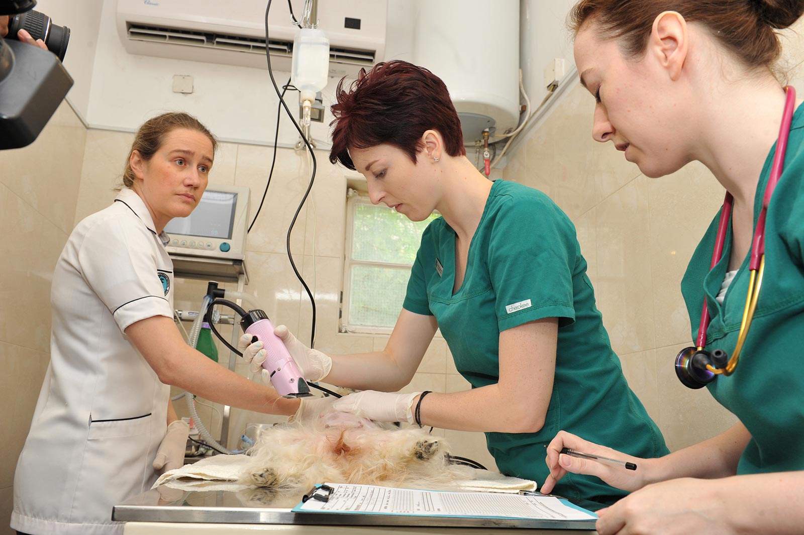 Preparing-the-surgery-site